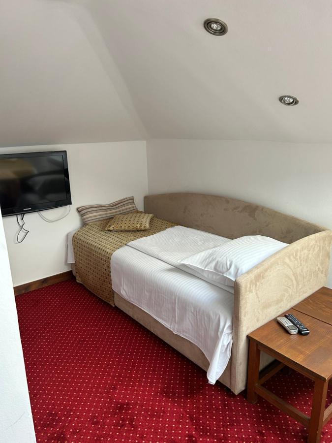 Garni Hotel